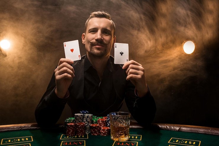 Antarmuka permainan Bonanza Gold di platform misteribet menampilkan gulungan emas dengan simbol-simbol berharga